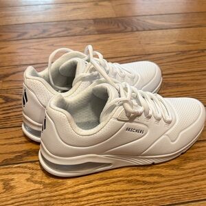 Skechers White Athletic Shoes